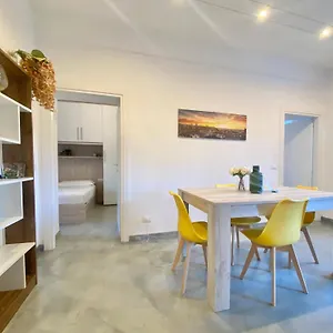 Casa Rosa- Nel Con Posto Auto, Zona Tranquilla,wifi Gratuito,aria Condizionata Apartment Rapallo